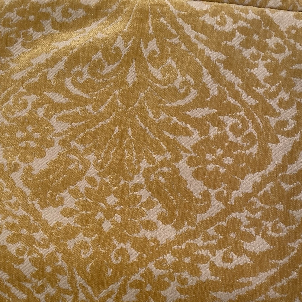 Set Of 2 Yellow/White Damask Pillow Covers Zipper Closure (23 X 15 & 25 X 14) - Picture 6 of 8
